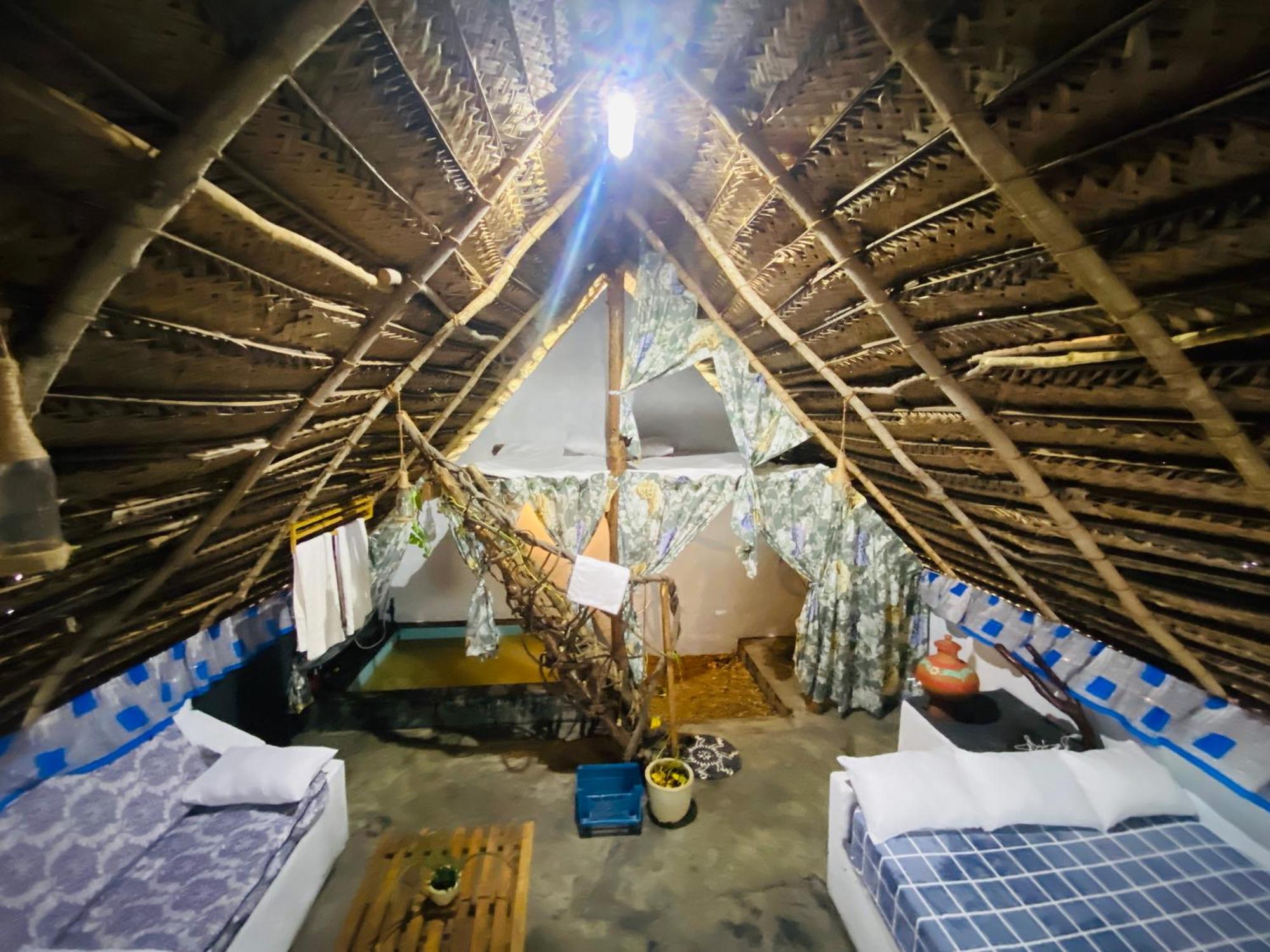 The Forest Edge Resort ダンブッラ エクステリア 写真